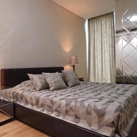 Queen B Apartament